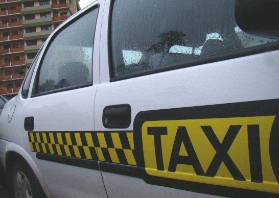Aprobaron aumento de los taxis en Santa Rosa y la oposición denunció “ocultamiento” de información
