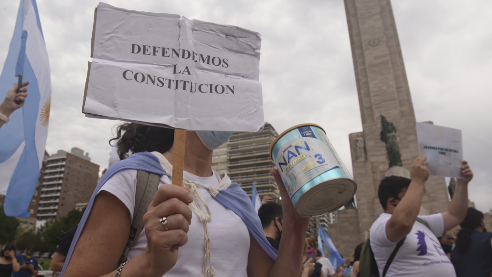 #8N: “Marchan porque perdieron las elecciones”, dijo Alfonsín