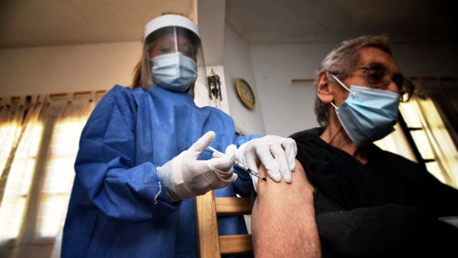 Vacunación en Santa Rosa: Comunidad Organizada solicitó informe al municipio