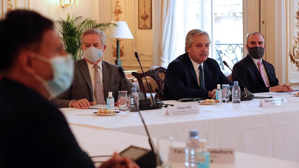 En París, el presidente se reunió con empresarios