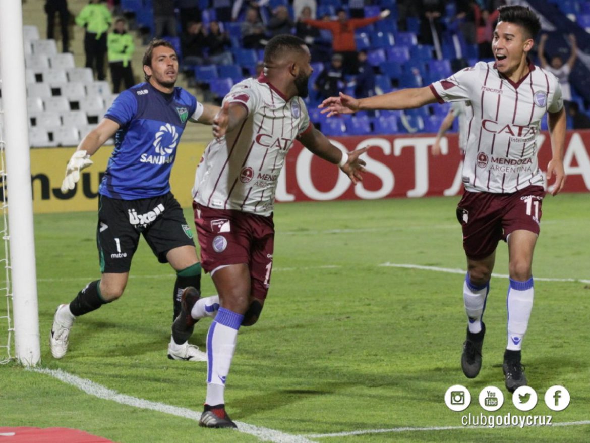 Godoy Cruz ganó el clásico y postergó el festejo de Boca