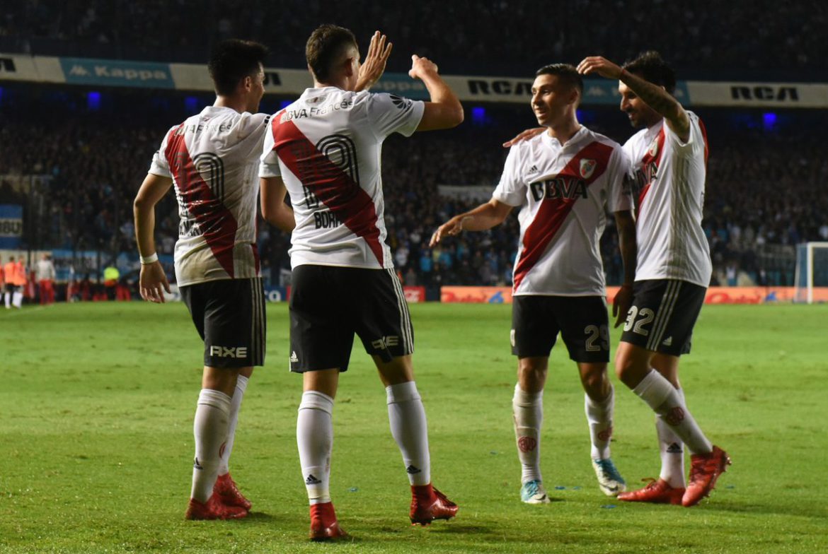 River venció a Racing Club por 2 a 0 en Avellaneda