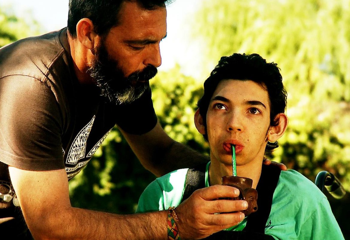 Otra vez robaron una planta de cannabis con la que tratan a Iñaki