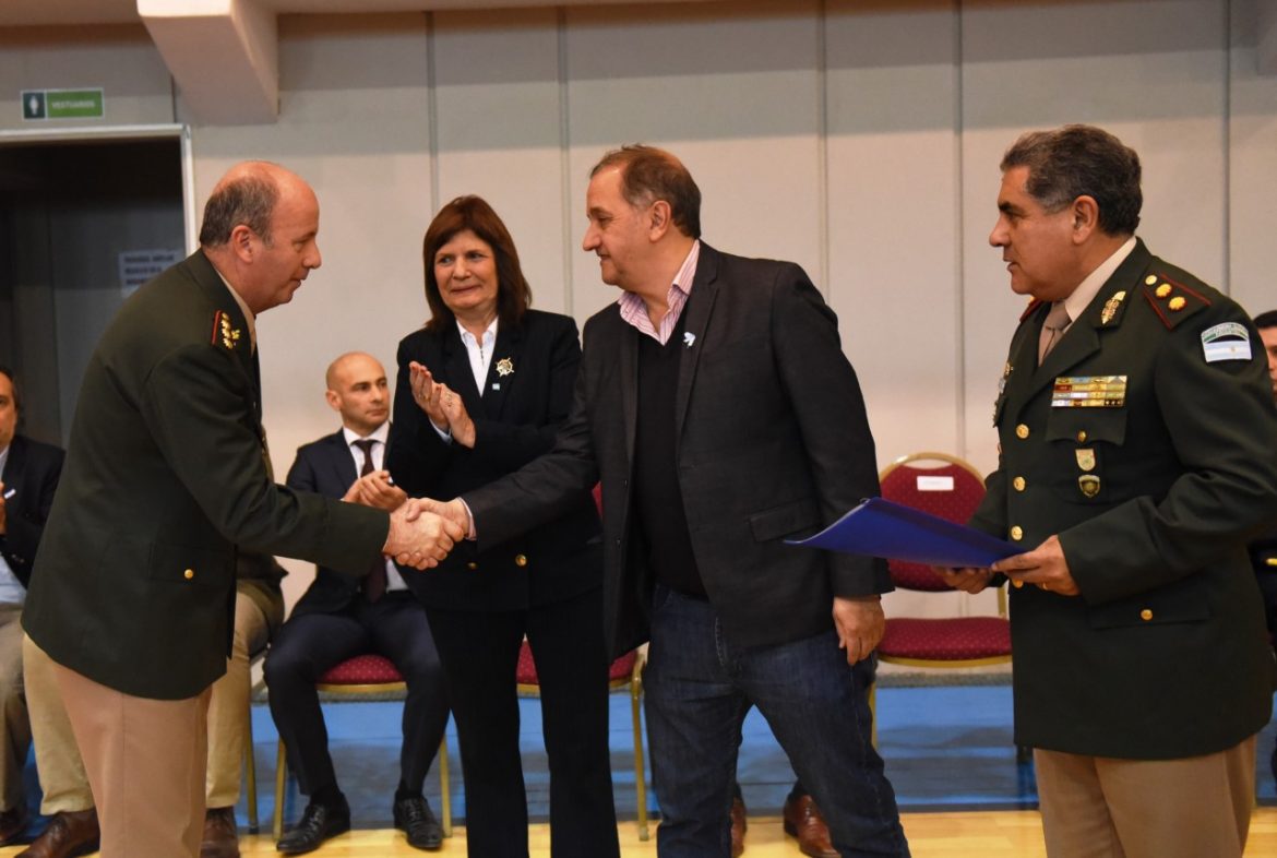 Bullrich ya firmó un convenio para trasladar a Gendarmería de Acha