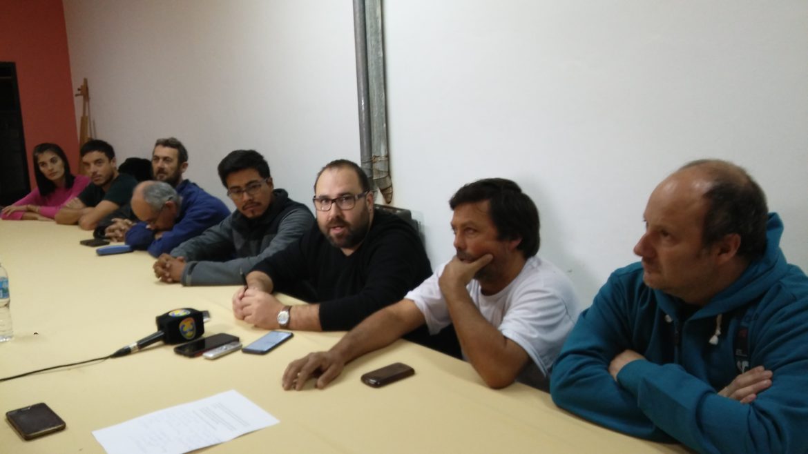 Reclaman que le retiren la matrícula de médico a Pérez Oneto