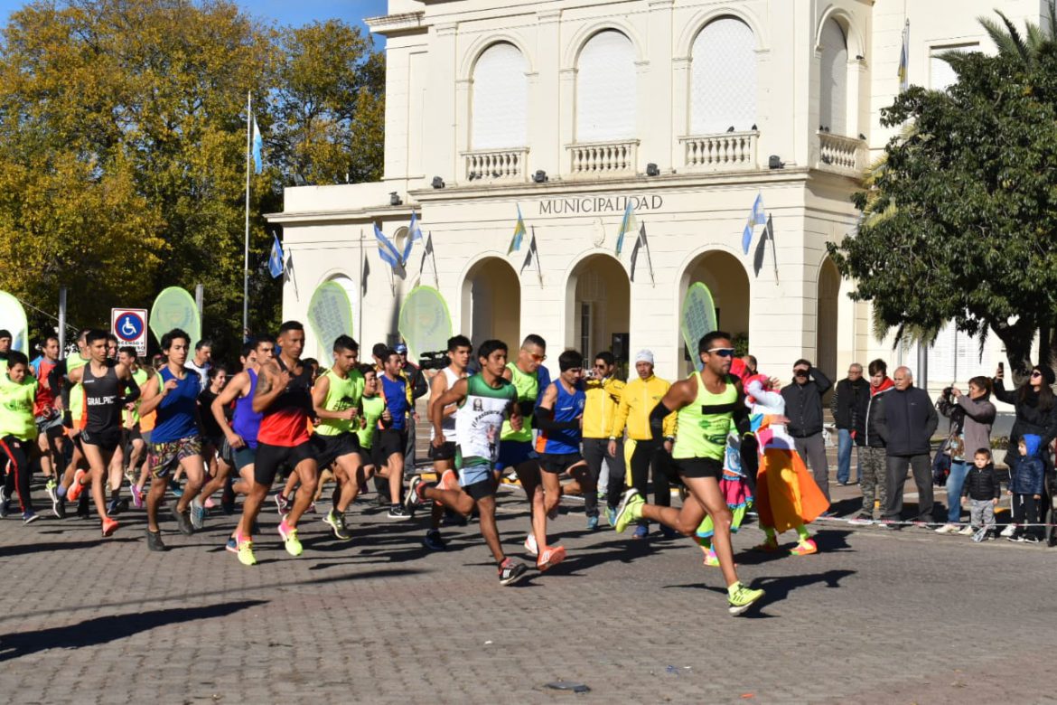 Se llevó a cabo la Corre Caminata Solidaria en Pico