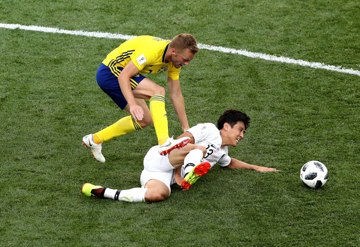Suecia le ganó a Corea del Sur con un penal pitado con el VAR
