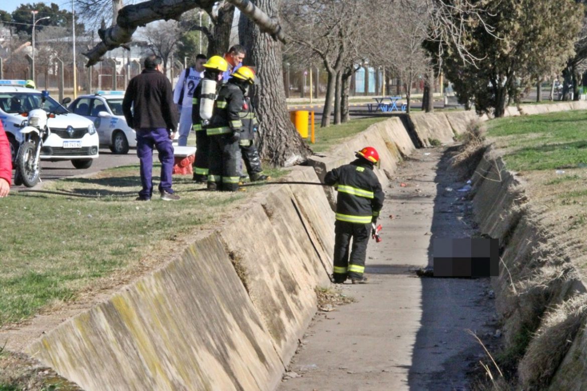 Pico: un hombre murió quemado en la vía pública