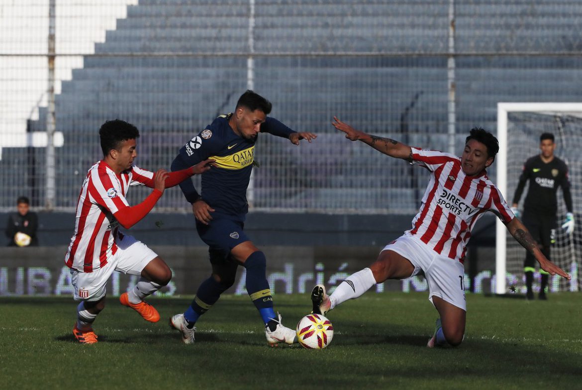 Estudiantes le ganó a Boca y le cortó la racha de líder