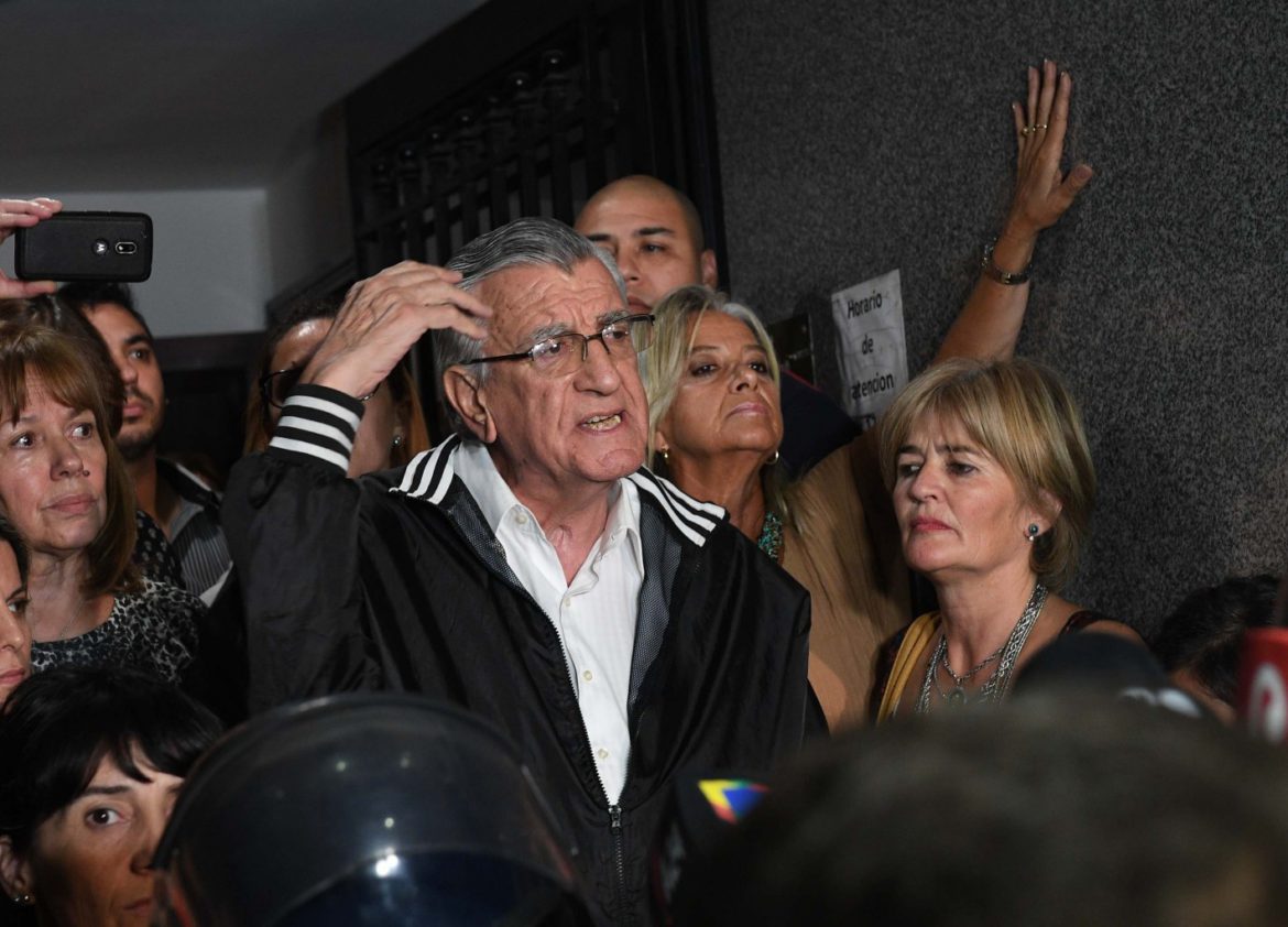 Le pusieron final a la intervención del PJ: Gioja, repuesto en el cargo