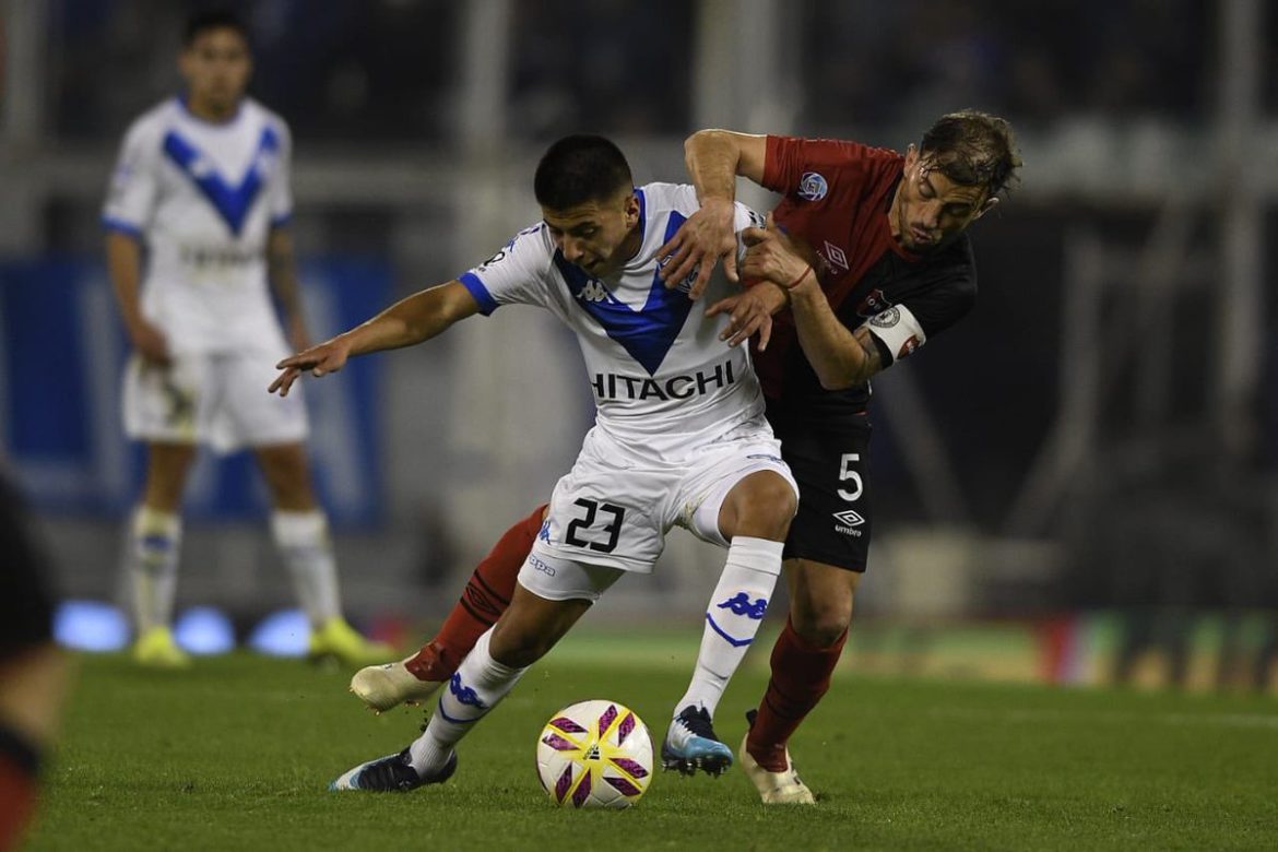 En el inicio de la Superliga, Vélez derrotó 2-0 a Newell’s