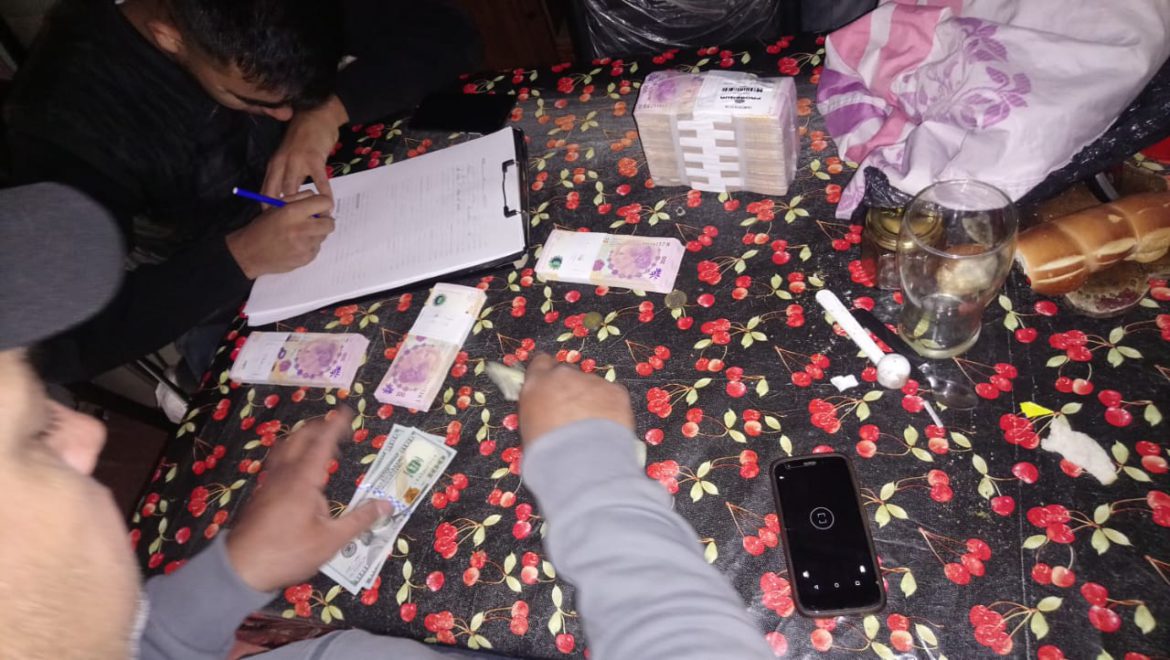 Desbaratan banda delictiva vinculada a prestamista
