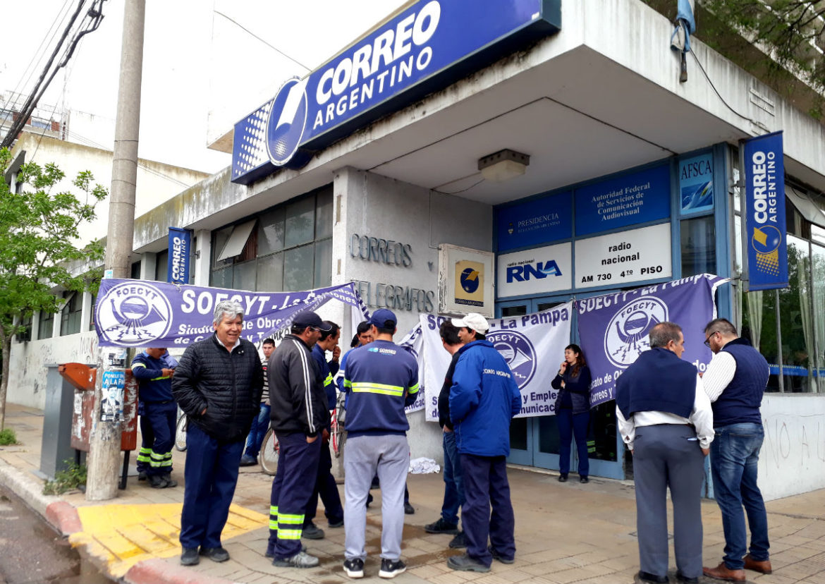 Trabajadores de Correo Argentino, de paro en Santa Rosa