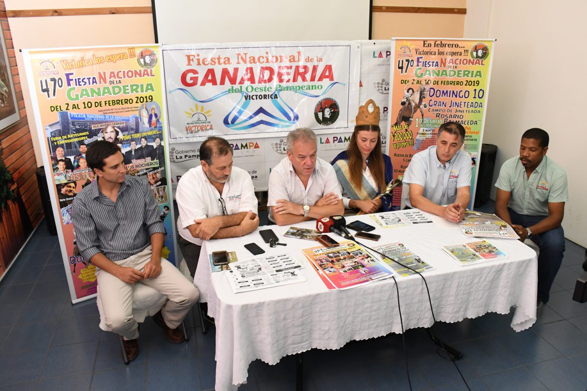 Lerner, Víctor Heredia y Los Nocheros, en la Fiesta de la Ganadería