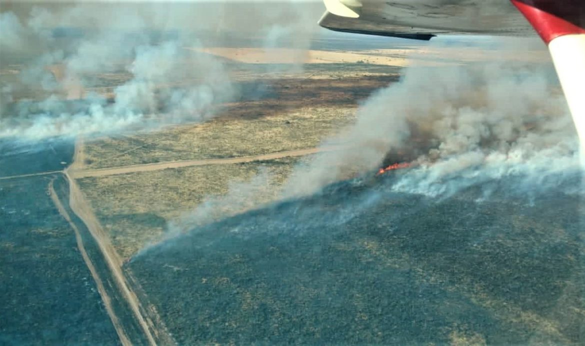 Hay dos incendios en la zona de La Adela