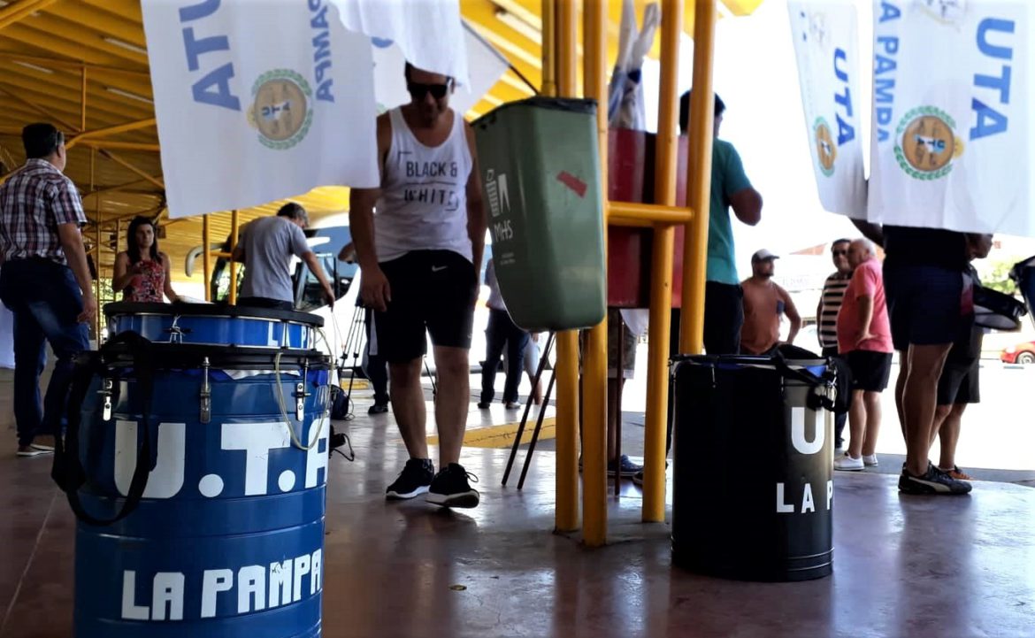 No salen micros y combis al mediodía y a la tarde desde Santa Rosa