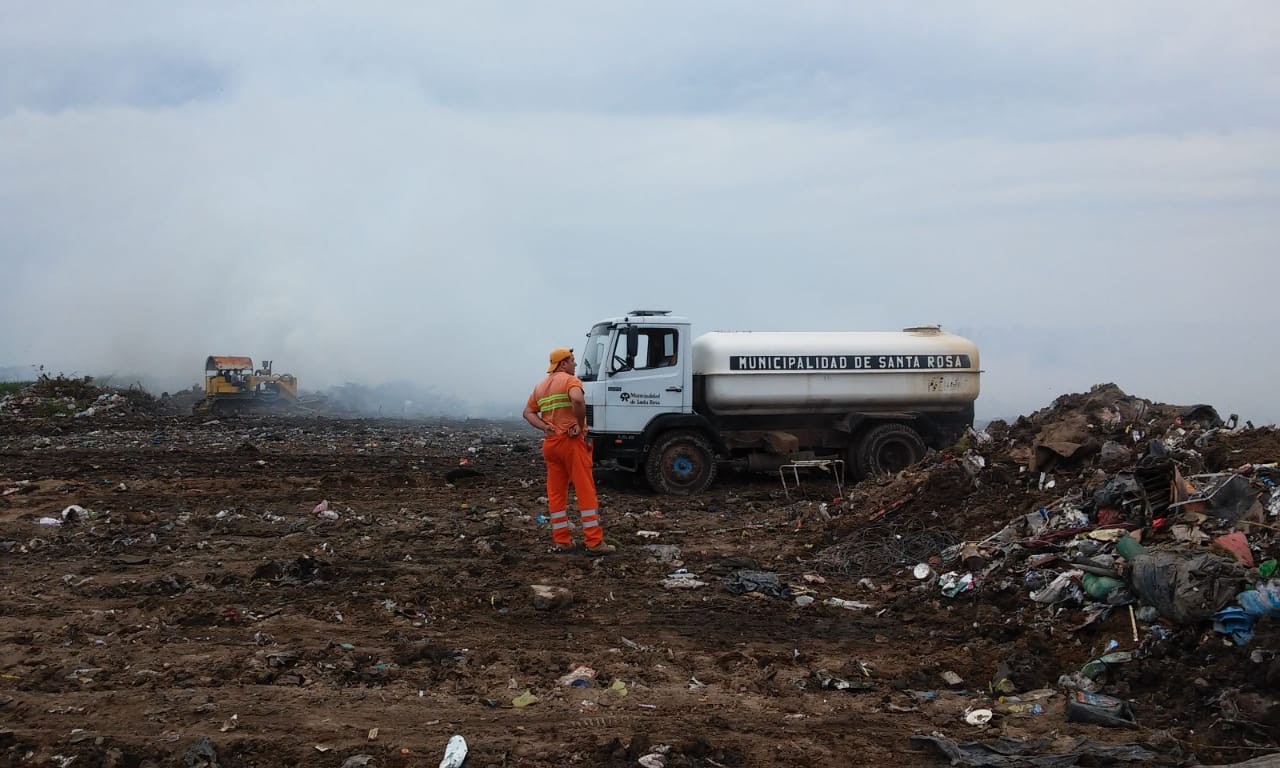 Di Nápoli quiere crear un nuevo relleno sanitario para juntar los residuos de 40 localidades