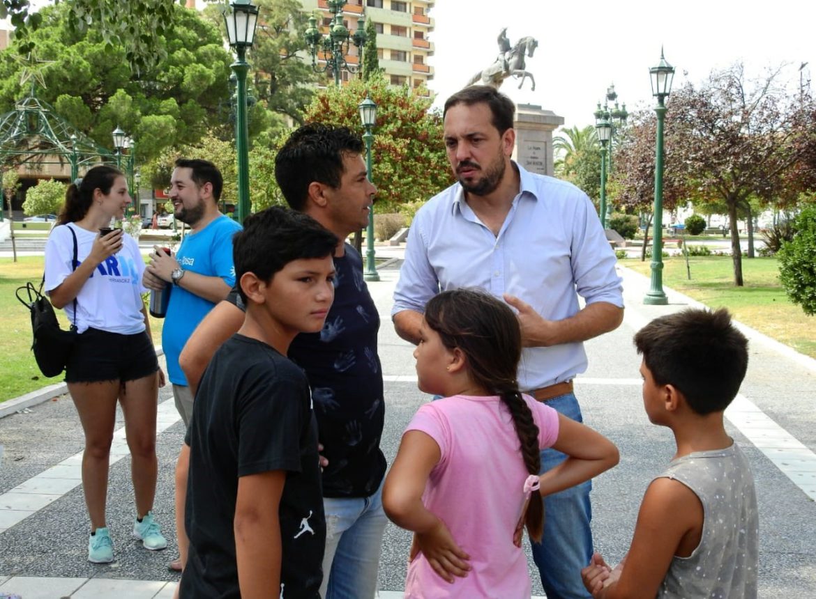 Di Nápoli quiere «empoderar» a las comisiones vecinales