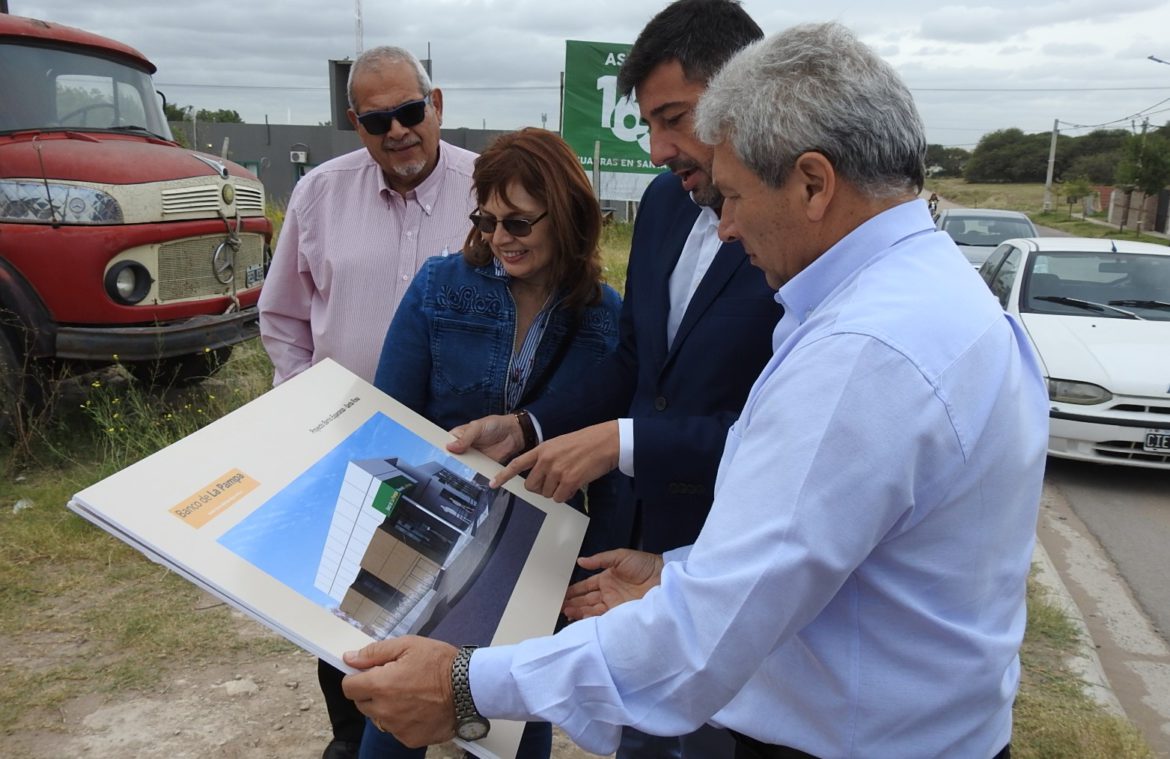 Lezcano anunció una agencia del BLP y se enojó un contrincante