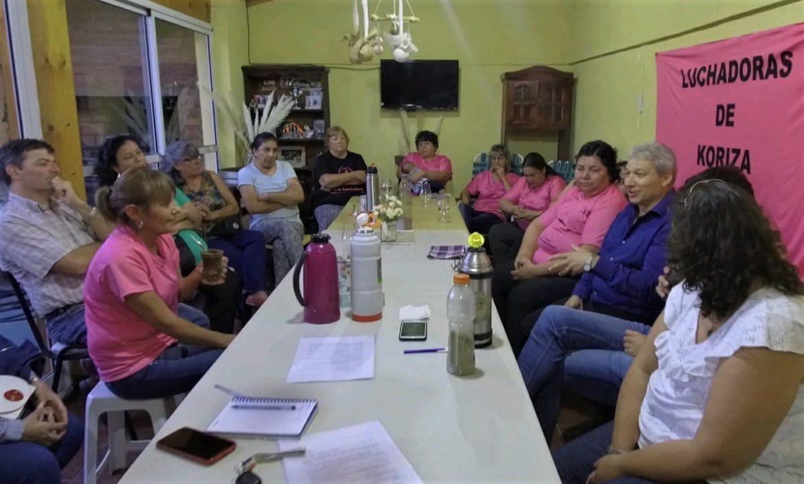 Lezcano se reunió con las integrantes de Las Luchadoras de Koriza
