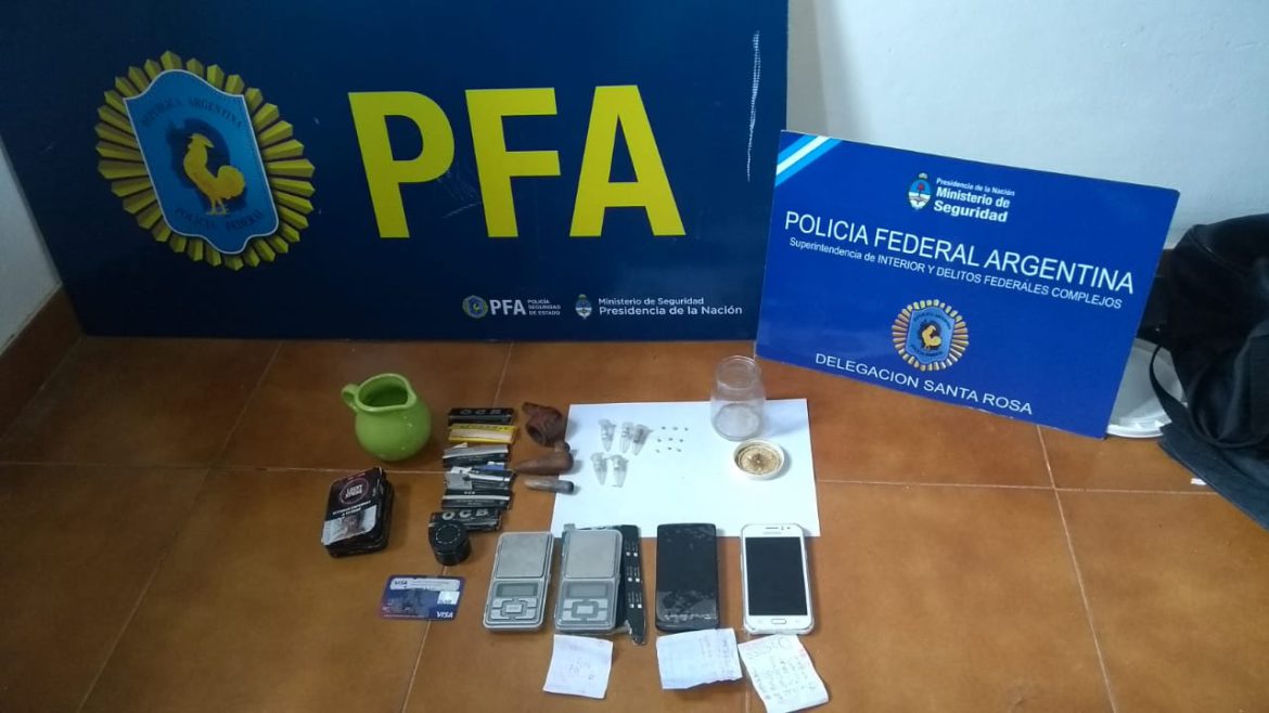 Detienen a un narco en bicicleta en Santa Rosa con 4 kilos de cocaína
