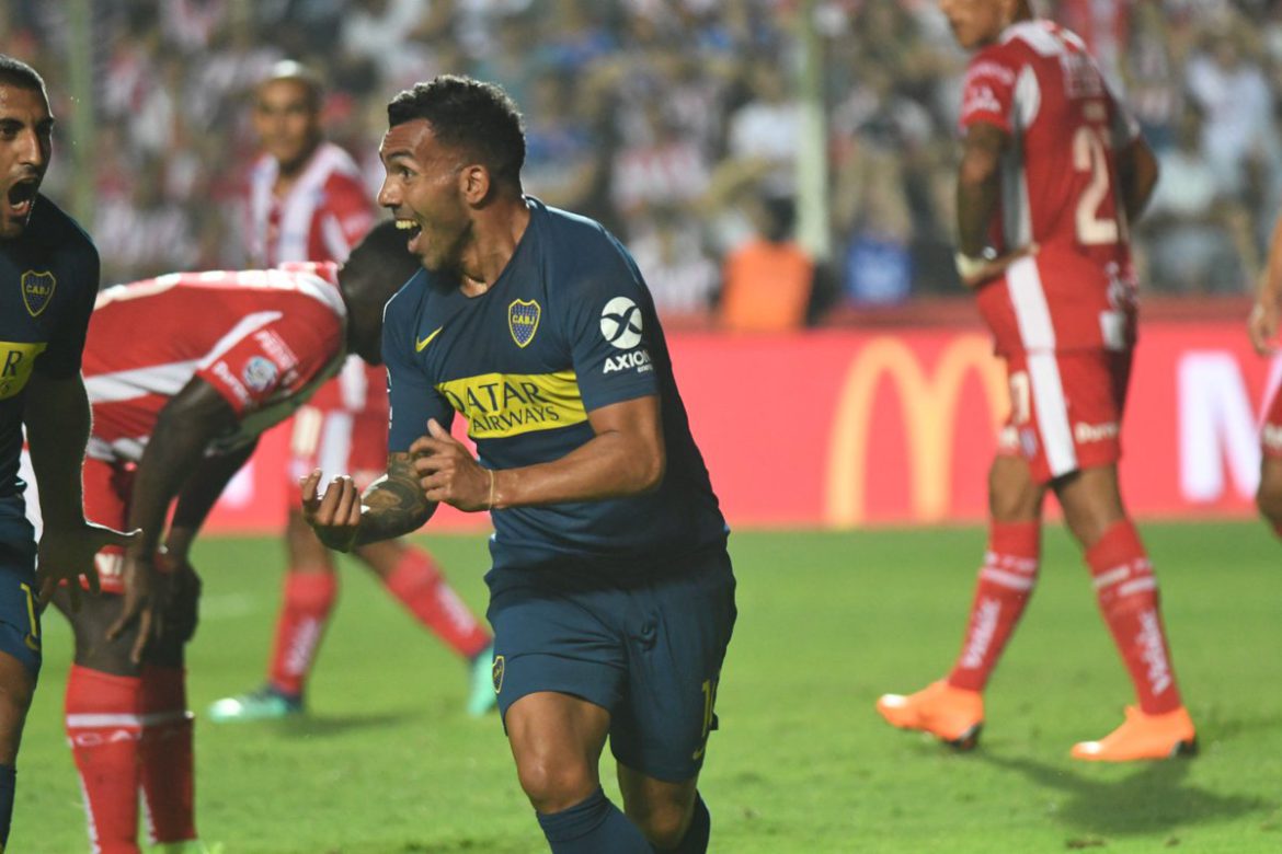 Boca ganó en Santa Fe y todavía sueña