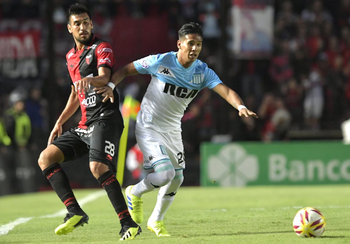 Racing alcanzó un empate agónico con Colón
