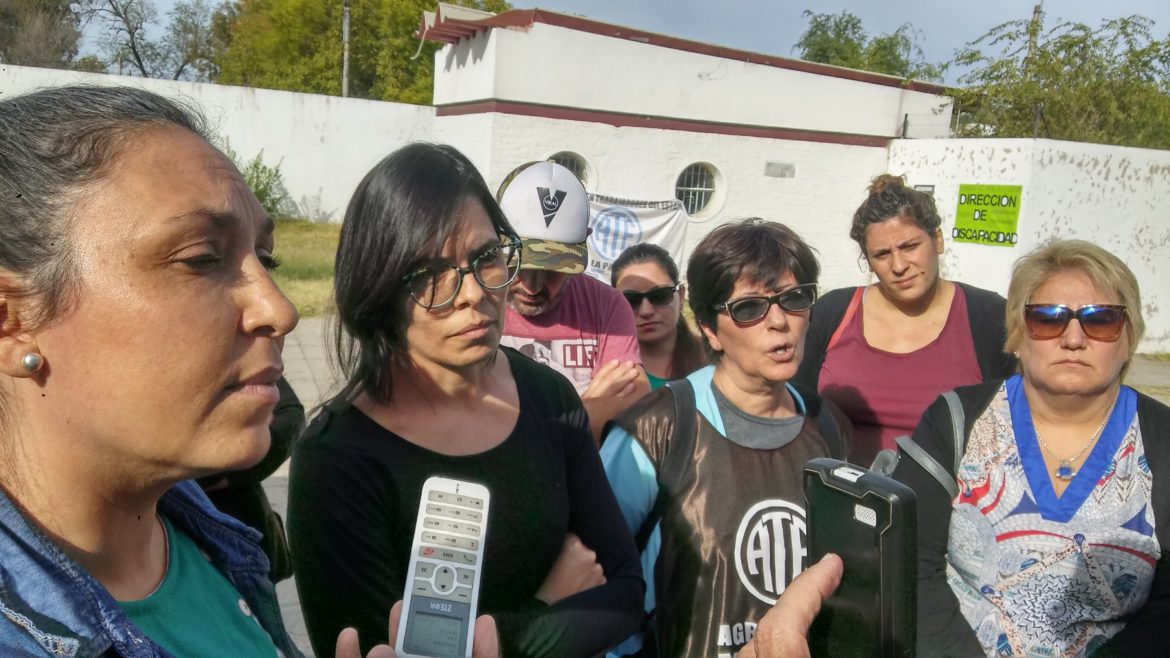 Monotributistas de Niñez y Adolescencia piden pase a planta