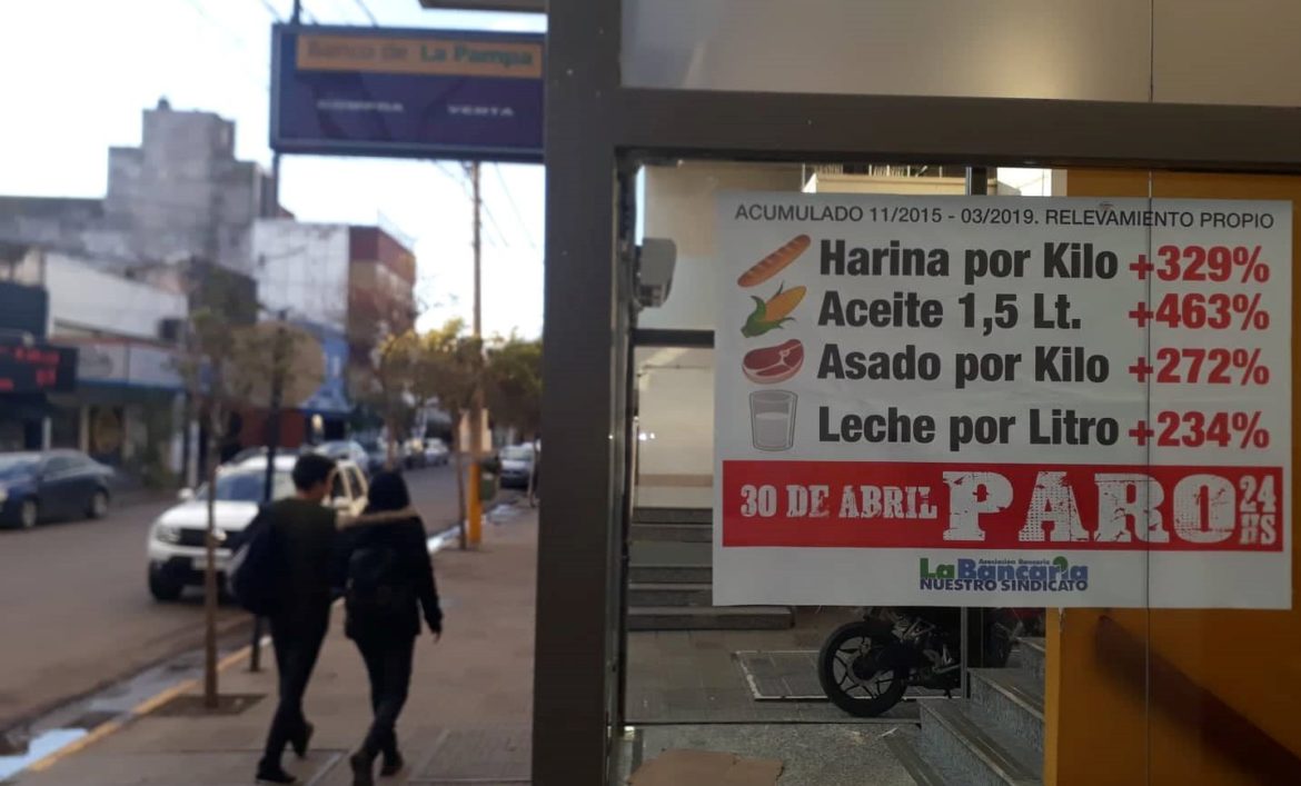 El paro se sintió fuerte en escuelas, bancos y transporte