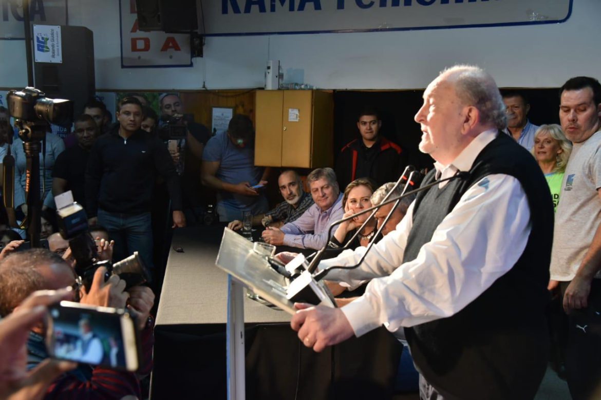 Verna, en su primer acto de campaña, descontó un triunfo del peronismo