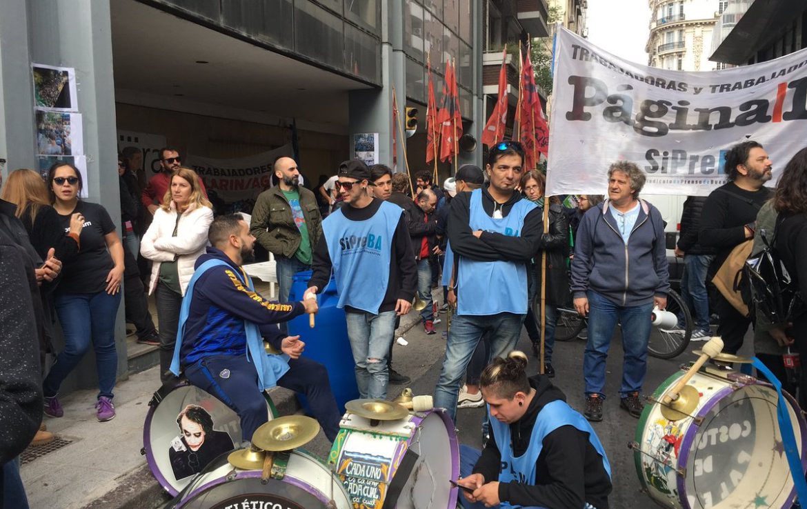 Nada que festejar: Desde 2016 unos 4.500 periodistas perdieron su trabajo