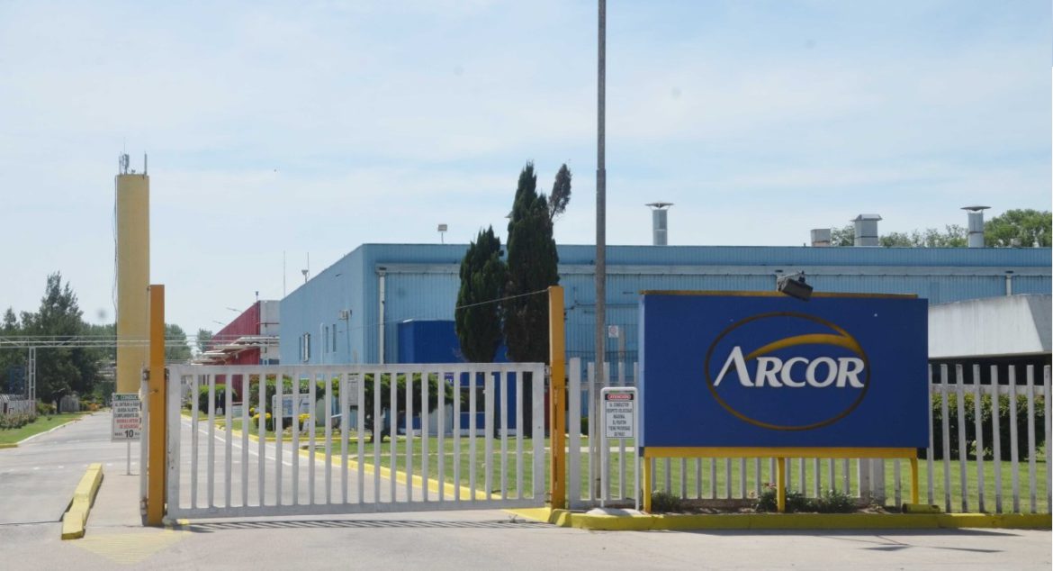 Arcor achicó su producción y vacía la planta de San Luis