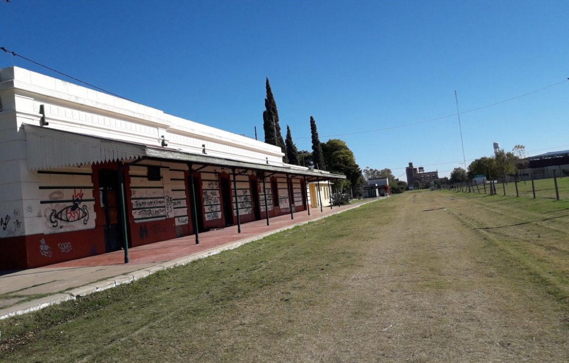 Di Nápoli dijo que está «en elaboración» el centro de trasbordo