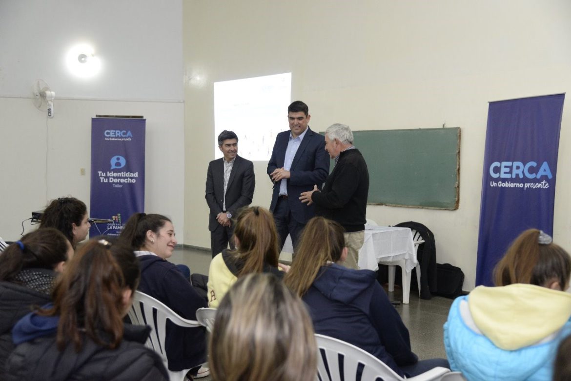 Bensusán: «Las asociaciones civiles cumplen un rol fundamental para salir de la crisis»