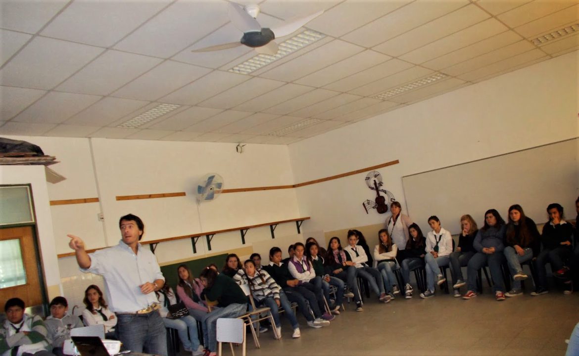 Berhongaray pide que se enseñe RCP y primeros auxilios en las escuelas primarias