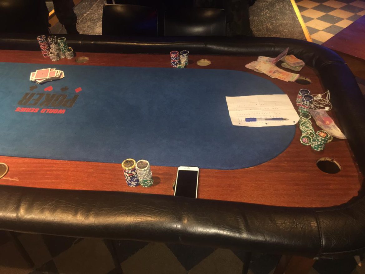 Desbarataron un casino clandestino en Catriló donde jugaban 18 personas