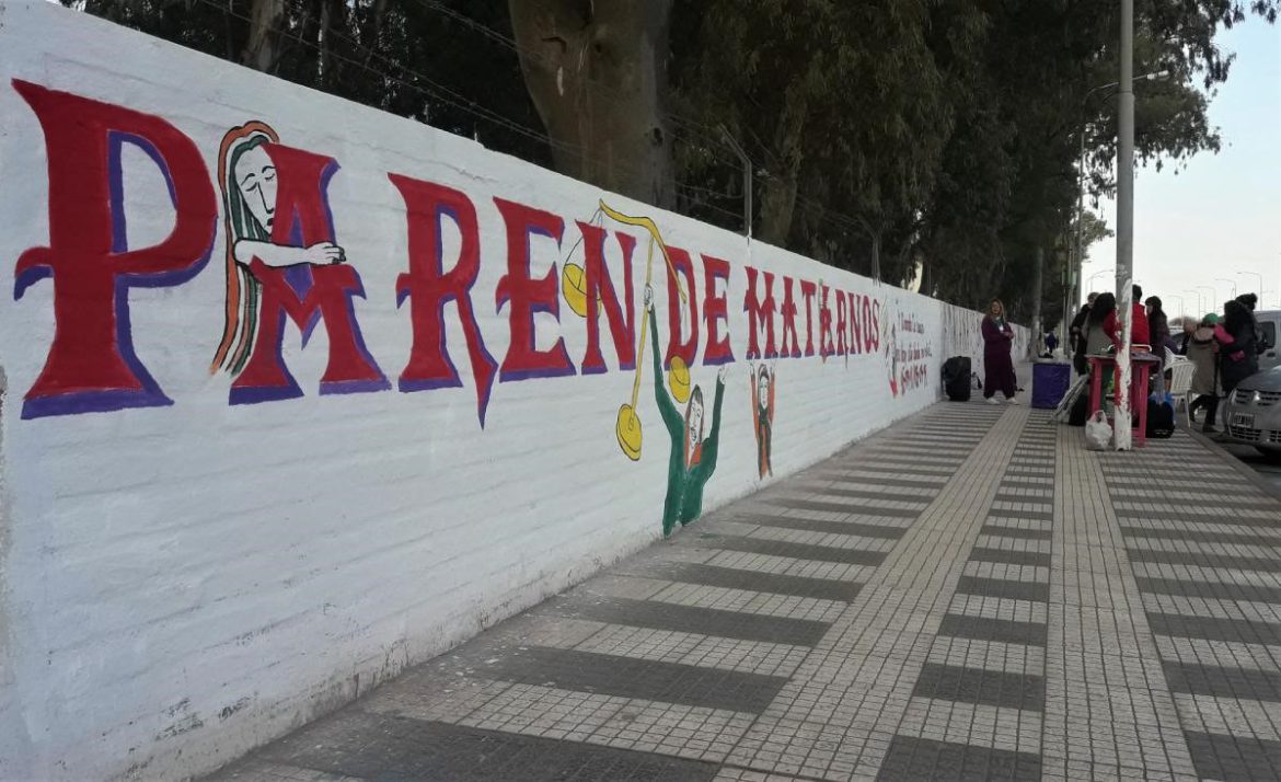 Santa Rosa: intervención artística a un año del femicidio de Flavia Fernández