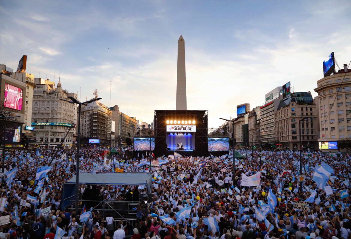 Macri: «No nos vamos a quedar callados viendo cómo nos roban el futuro»