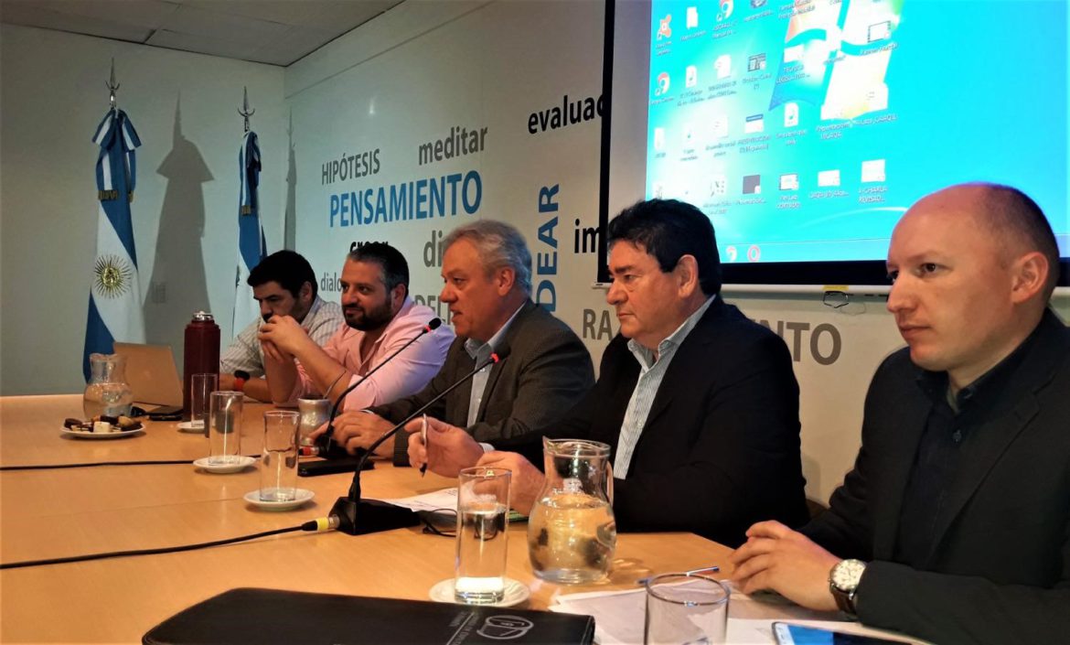Borthiry defendió el salvataje de 1200 créditos a emprendedores y se cruzó por la morosidad con un diputado