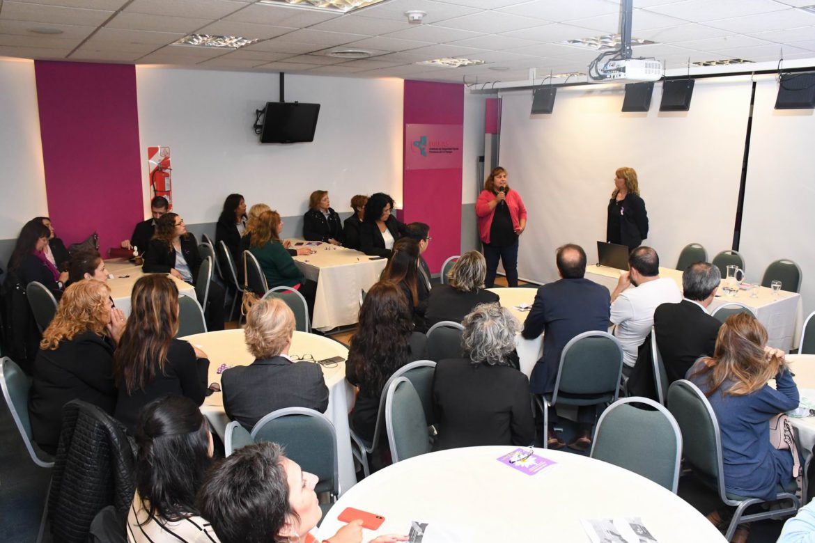 Jornadas “Por la no violencia hacia la mujer” en el ISS