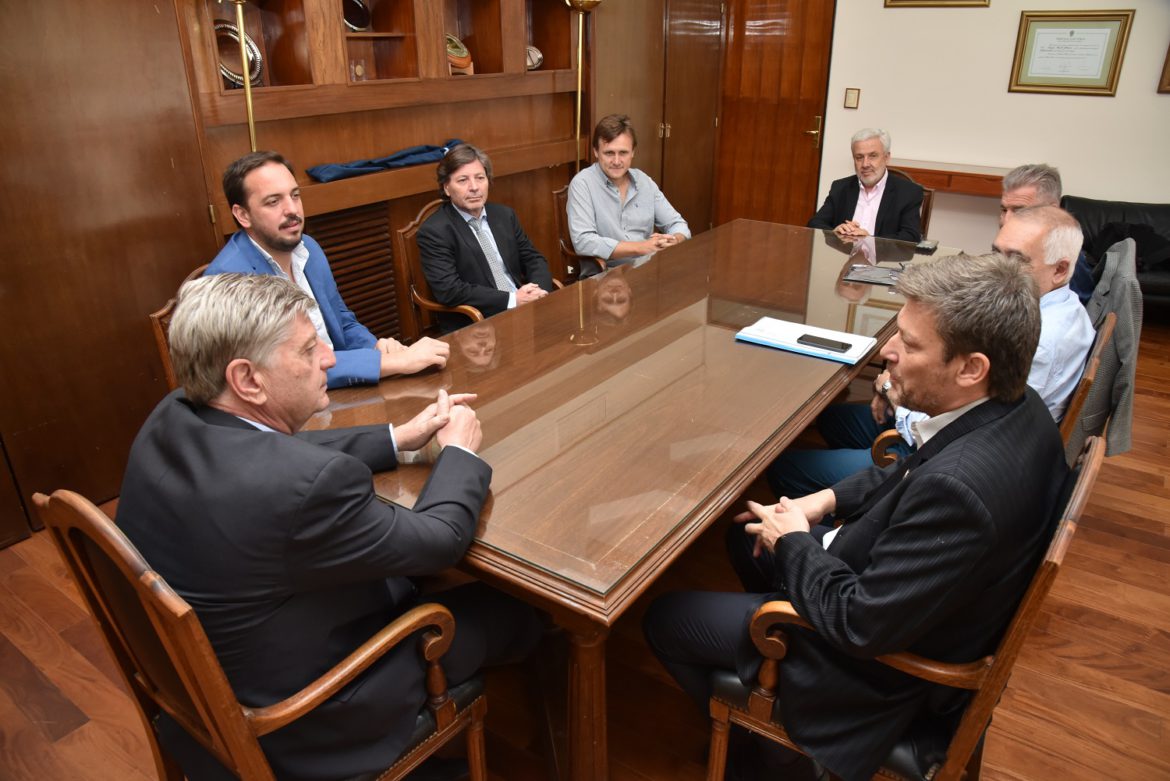 El gobernador se reunió con el rector por el plan de saneamiento de Santa Rosa