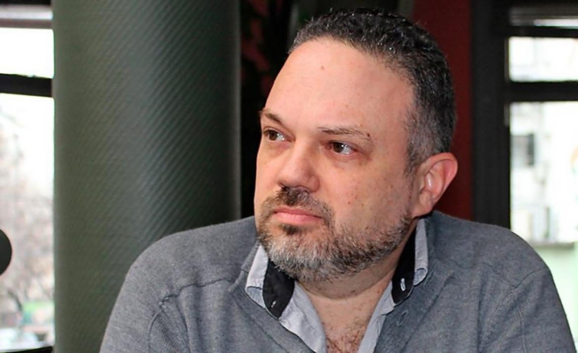 Ministro halló sobre con 10.000 dólares en el despacho de exfuncionario de Cambiemos