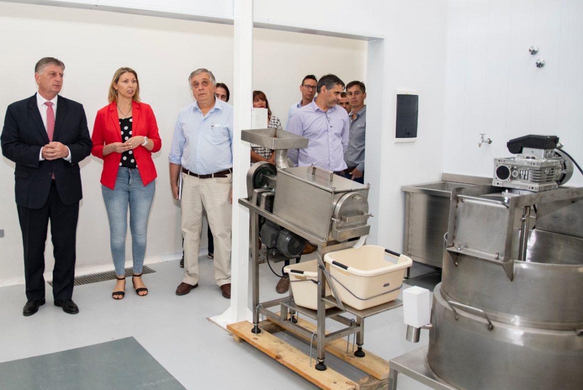 Ziliotto, de visita en dos emprendimientos del Parque Alimentario
