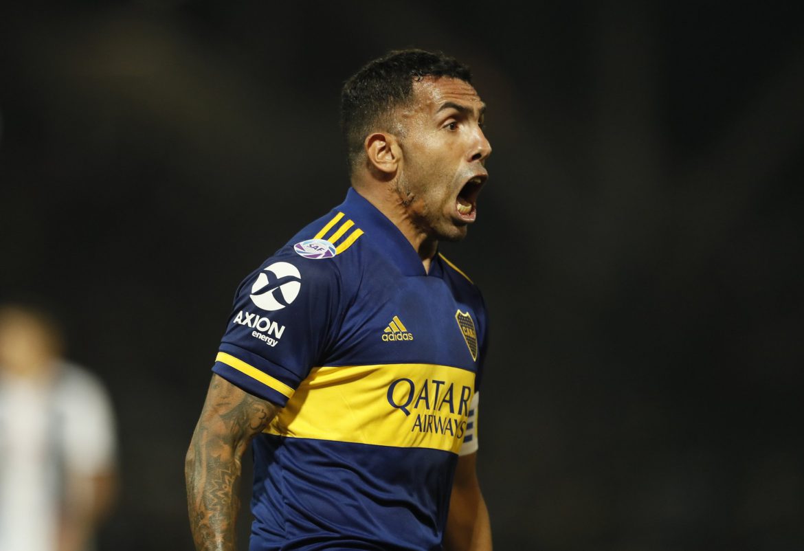 Tevez: “Nos tenemos que dar cuenta que somos los bicampeones”