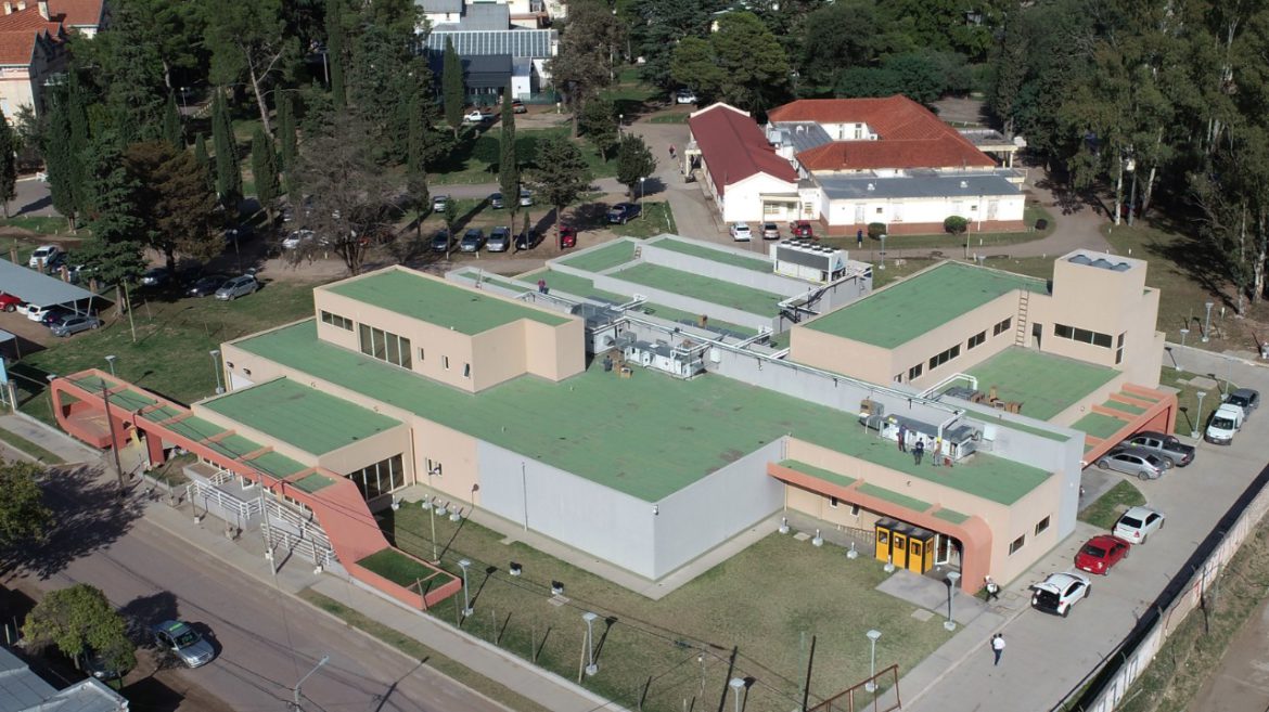 Coronavirus: en el Centro de Medicina Nuclear suman 19 camas de terapia y 18 de internación