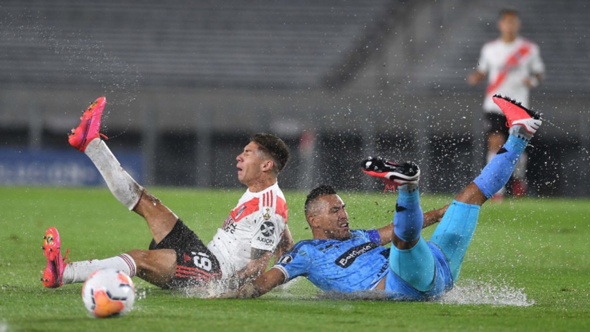 River vapuleó a Binacional de Perú y le ganó 8 a 0