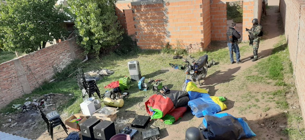 En cuarentena, desvalijaron un salón en Santa Rosa