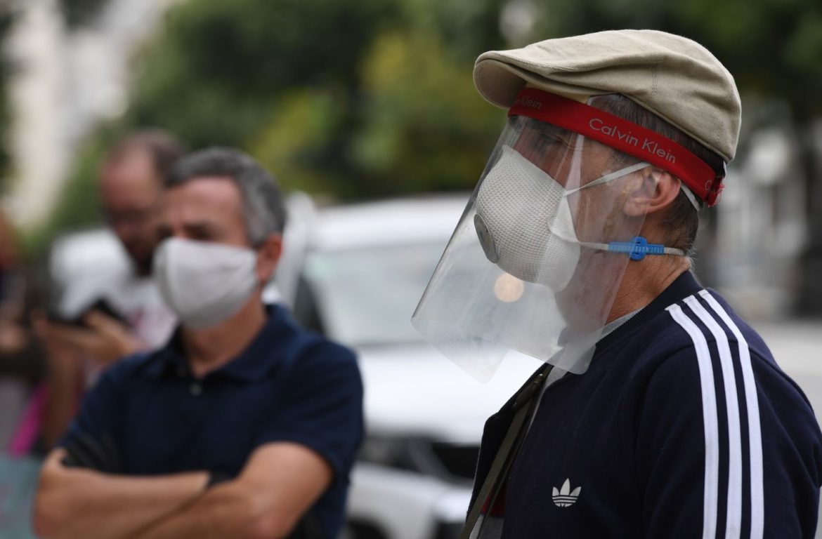 Coronavirus en el país: ya hay 1975 positivos y 82 muertos