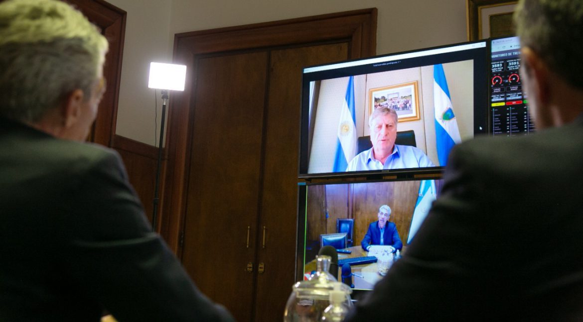 El nuevo ministro de Transporte ratificó que renovarán el aeropuerto de Santa Rosa