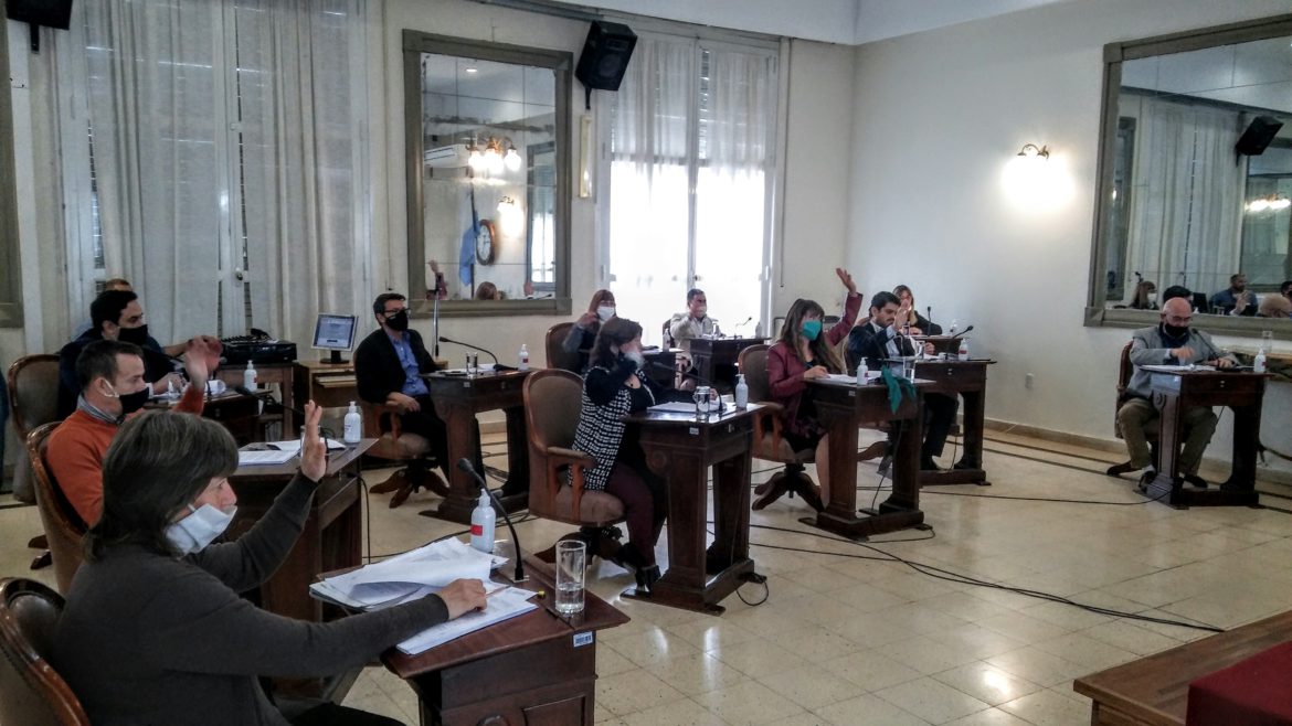 Ingresa el presupuesto municipal al concejo de Santa Rosa